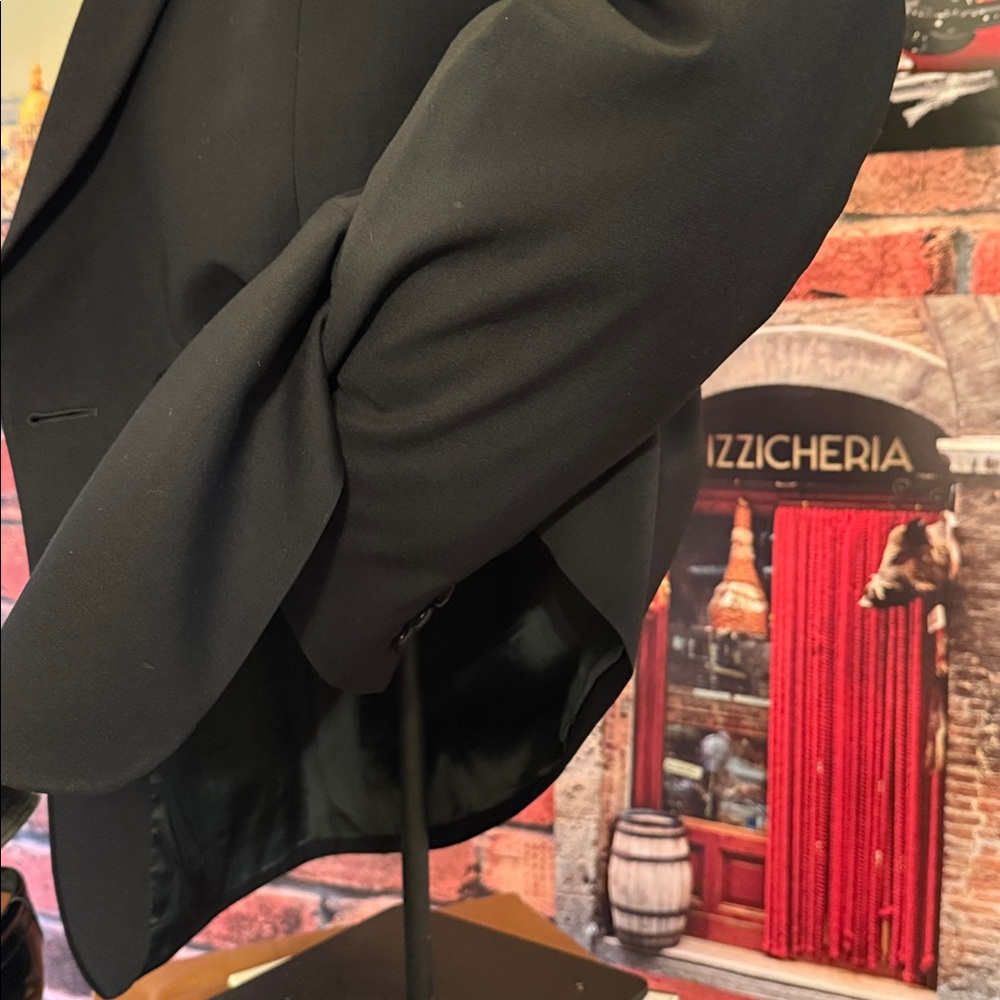 Istante Tuxedo Coat - Picture 13 of 17